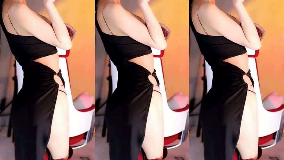 斗鱼温柠小南南 付费无水定制 情趣内衣骚舞【2V】【772M】 预览图 3