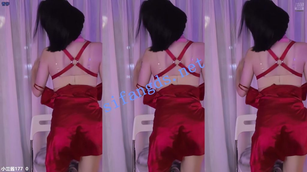 【斗鱼】热舞代言人第3场精选，翁馨差点勒出整个屁股【13V】【1.75G】 预览图 11