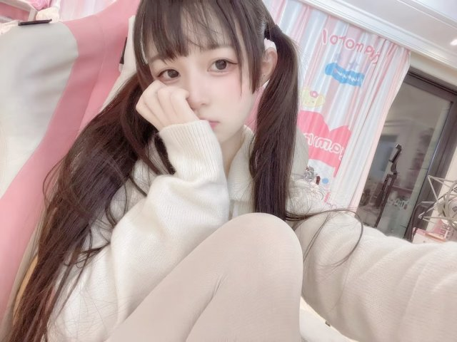 ஐ斗鱼主播ஐ蔡小熊未流出大尺度ZW土豪定制合集7套【23V】【5.39G】 预览图 1