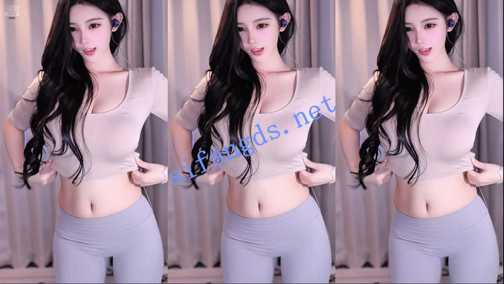 【斗鱼】谁的小棉袄呢，超火高级定制+绝顶骚舞【14V】【1.03G】 预览图 9