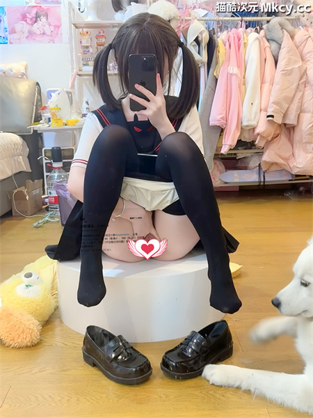 呆呆(小粉馒头)-超嫩小母狗嫩妹被大鸡巴爸爸拽着双马尾后入[67P+59V/1.34G] 预览图 4