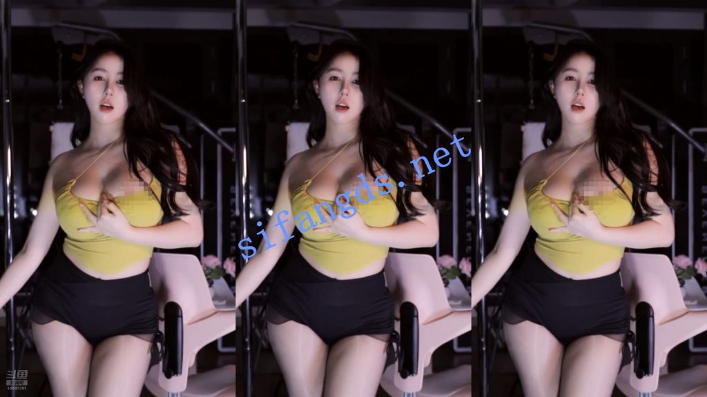 ⭐【斗鱼直播】小酒窝翁馨 尺度抖奶骚舞 走光露点【18V】【3.09G】 预览图 8