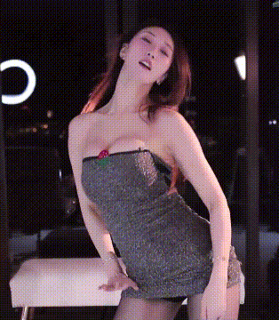 斗鱼 小小玉酱-13 露大半个奶 抖胸舞 抖成球 走光露底等【9V】【515M】 预览图 23