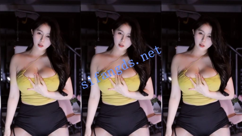 ⭐【斗鱼直播】小酒窝翁馨 尺度抖奶骚舞 走光露点【18V】【3.09G】 预览图 7