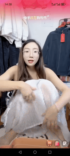 【抖音网红闪现】闪现露点 露穴 内衣内裤 各种精彩瞬间05【706V35P】【12.7G】 预览图 33