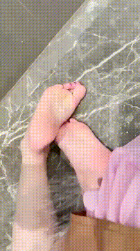 抖音 妮兔 80万粉 大长腿 撸管 足交 洗澡等 最全合集【66V】【501M】 预览图 5