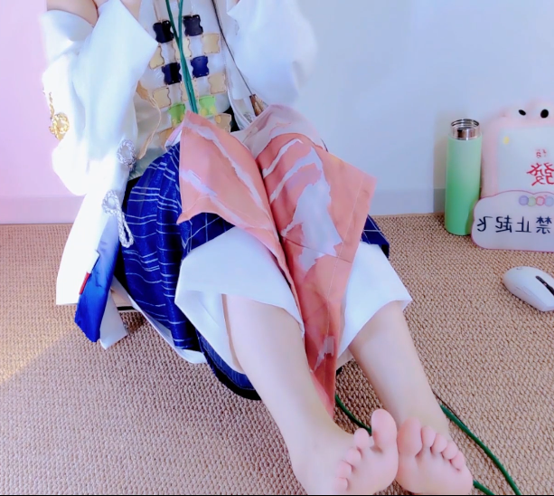 兰兰小苍【黍】舌头搅动小耳朵_吃耳朵_弹舌略略略 1V587M百度盘-福利岛