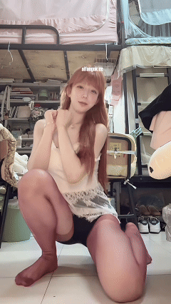 抖音123W粉主播 炸炸姐 骚舞福利 瑜伽裤动感摇摆合集【54V】【1.58G】 预览图 25