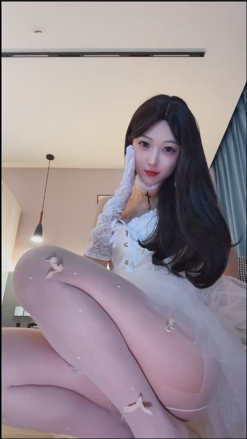 玩物直播佳佳s-251120 延迟教学【1V】【380MB百度云】