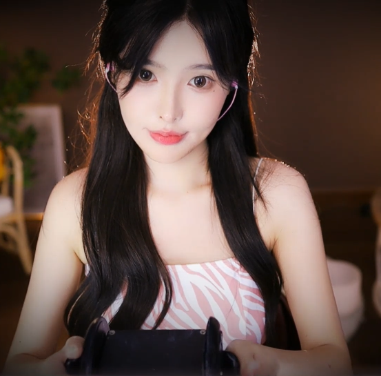 恩七不甜 芦荟胶环绕芦荟胶吸管略略略 1V645M百度盘-福利岛