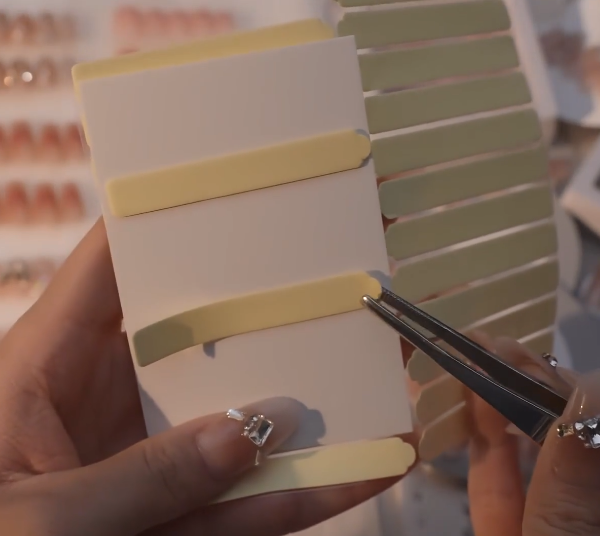 是sumimi呀_人声爱好者狂喜_和我一起沉浸式整理穿戴甲 1V356M百度盘 预览图 1