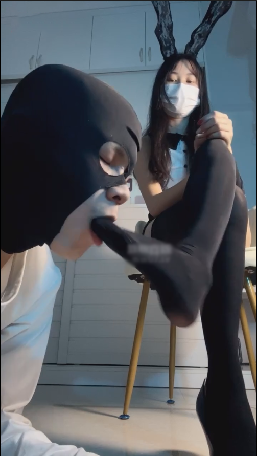 玩物直播甜恬-251126 美少女黑丝高跟调私奴【1V】【410MB百度云】 预览图 1