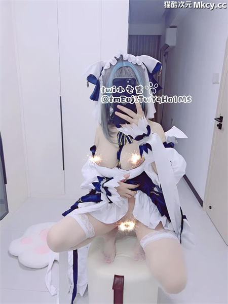 小宅酱-超极品可爱小萝莉被爸爸用拍子打红屁股 牵着狗链挨操 呜呜呜好疼但是好刺激啊 就喜欢挑战自己 越疼越爽[163P+21V/907.8M] 预览图 5