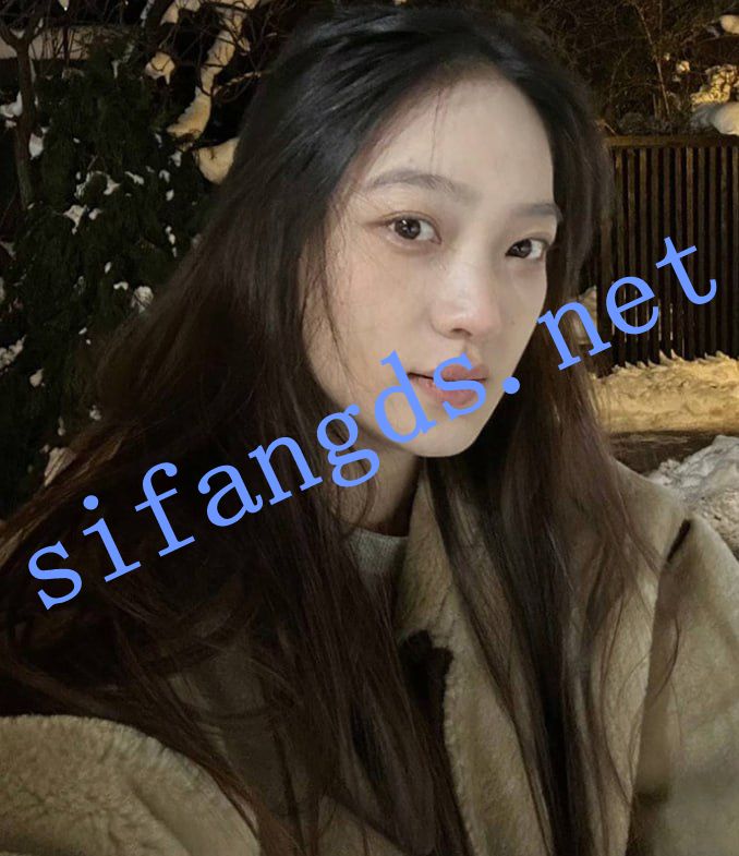 抖音 小小松菜莱 短剧演员 露脸露点 阳具自慰 掰开B特写【2V】【332M】 预览图 7