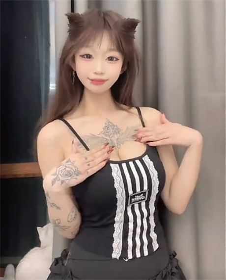 抖音 小姜姜 气质精神小妹 露点 自慰 掰开B特写【1V】【143M】 预览图 3