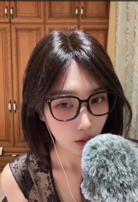 困困睡不着_【助眠】进来不准叫妈妈_20251220 1V306M百度盘 预览图 1