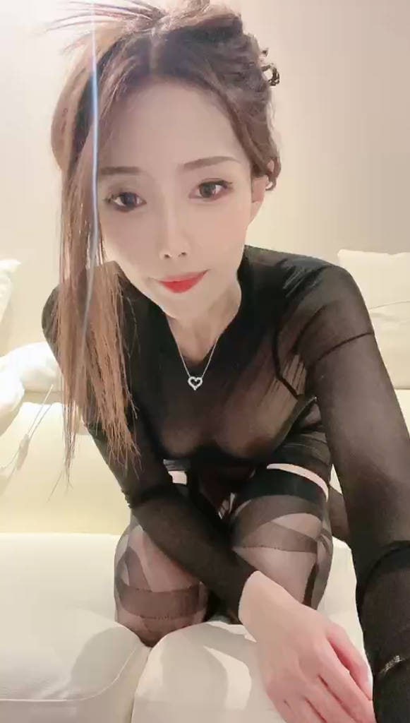 抖音 思刀普 重磅核弹！全网首发万元定制系列 【3V】【211M】 预览图 1