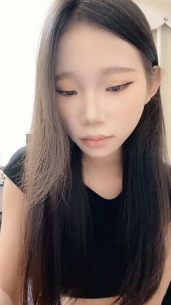 骨感尤物少女【19岁护士实习生】主动吃鸡 骑乘 跳弹助兴-福利岛