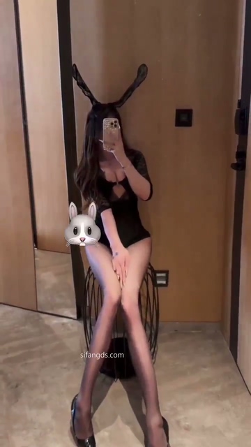 抖音 李恩秀 魔鬼身材骚母狗 啪啪做爱 勾引外卖员等【23V】【107M】 预览图 9