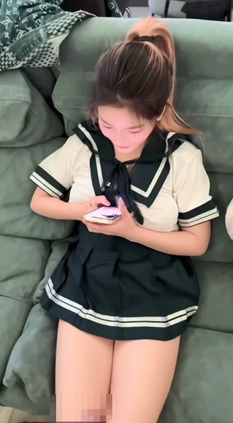 总华探长的小狗 依然还是很听话的妹子 预览图 1