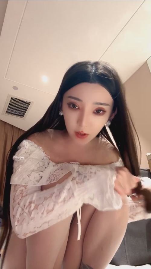 玩物直播领主ss-251203 呕吐口水深喉大量榨精【1V】【300MB百度云】 预览图 4