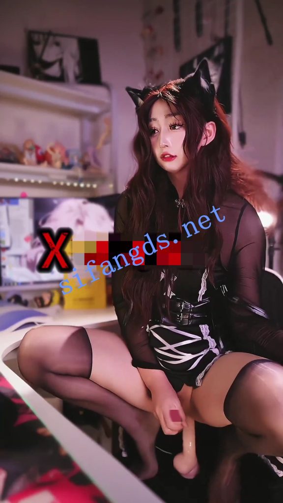 超高颜值极品TS 辣辣姜不辣 福利【24P24V】【1.09G】 预览图 15