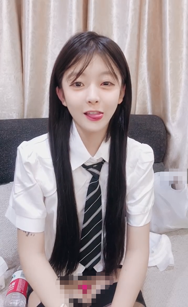 【源源baby】校花女神 跳蛋自慰白虎粉穴 预览图 2