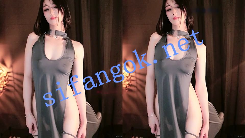 虎牙 刘钞钞-9 真空凸点 脱丁字裤 抖胸抖臀 半裸裸舞 4V【4V】【325M】 预览图 12