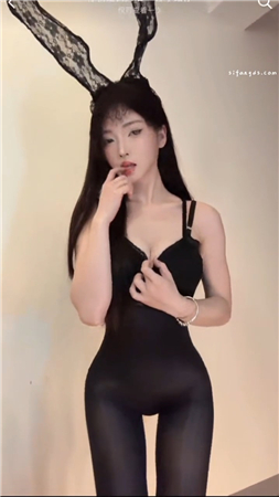 【抖音】小邹很哇塞，33万粉人气主播私顶内衣骚舞极限诱惑【52V】【2.92G】 预览图 13