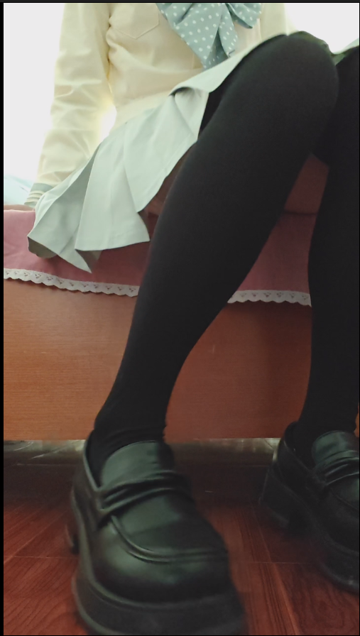 【新-足控】转转-jk黑过膝袜裸足制服鞋撸管指挥轻羞辱倒计时【1V】【540MB百度云】-福利岛