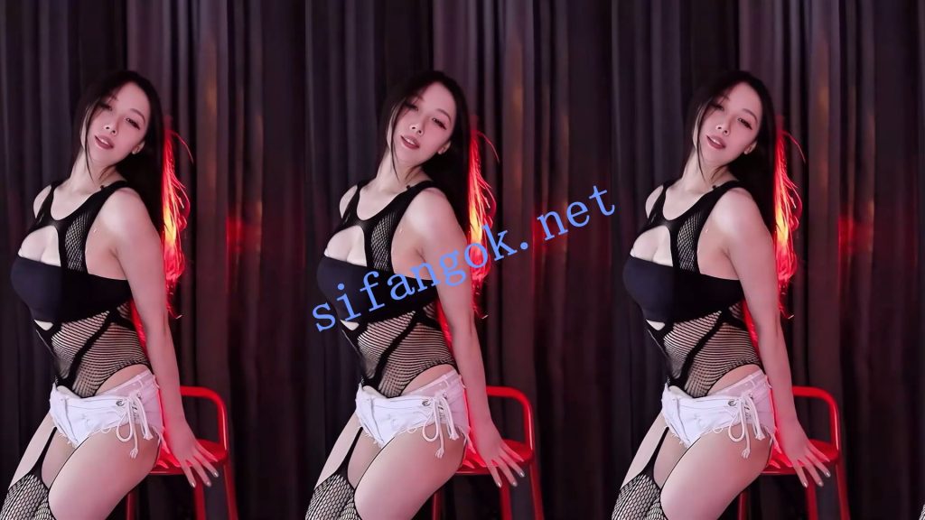 【网易CC】小野马 CC最后一月疯狂第二弹11V，内裤奶罩随便漏【11V】【1.12G】 预览图 9