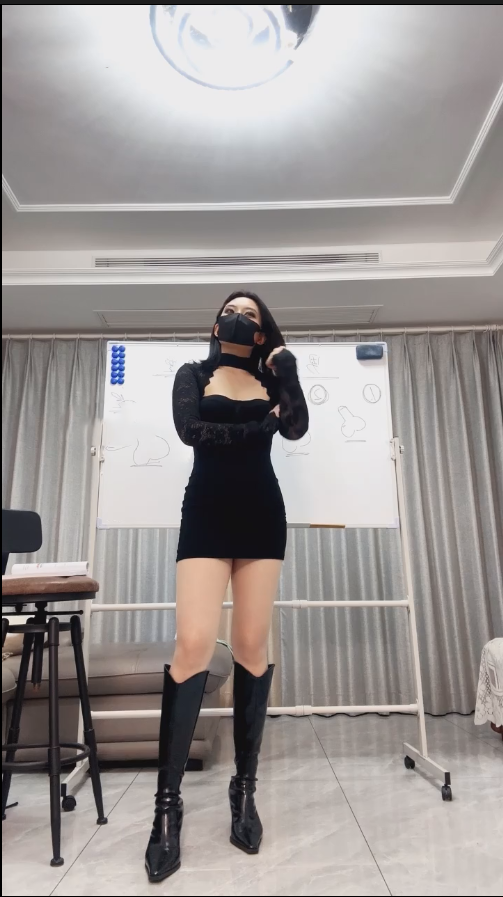 玩物直播御清s-251206 调教皮靴黑衣老师教学【1V】【333MB百度云】 预览图 3