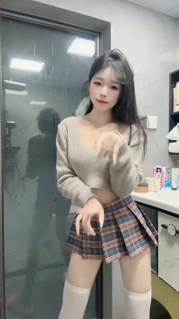 抖音 站在原地告白02uiii 抖音 无水印收藏版合集【10V】【59.8M】 预览图 3