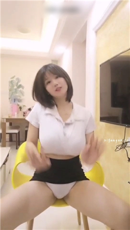 快手142W粉大V 橙夏夏 私拍内衣骚舞 大尺裸舞自摸插穴福利【28V15P】【706M】 预览图 22