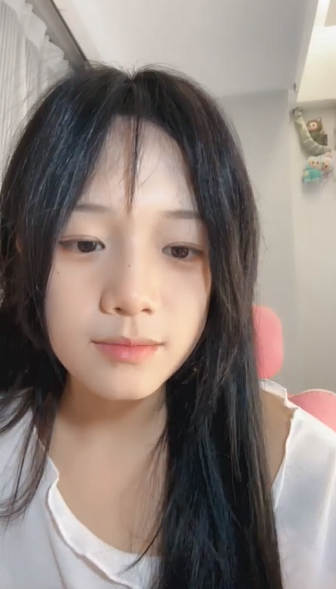 【e懒得喷】G奶女学生 极品身材 短毛嫩穴 闺蜜吧啦同筐 裸舞 跳蛋大鸡巴自慰 爽喷水7V-福利岛