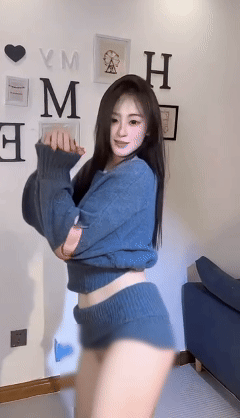 新晋AI大神原创 万象网红裸舞 动感丝滑变装卡点动感裸舞-2【44V】【916M】 预览图 8