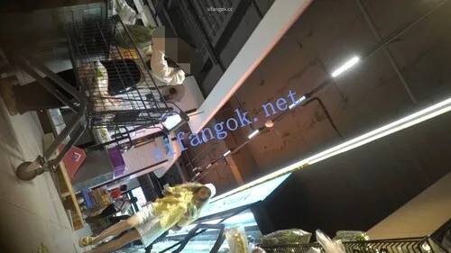 【永久专享】（空城原创）欧美范的宽松白裤少妇，透明白N漏出黑森林【1V】【262M】 预览图 3