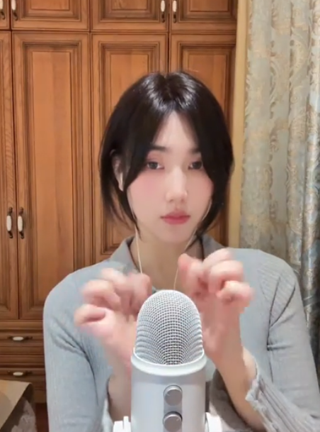 困困睡不着_【助眠】进来不准叫妈妈_20260109 1V582M百度盘 预览图 1