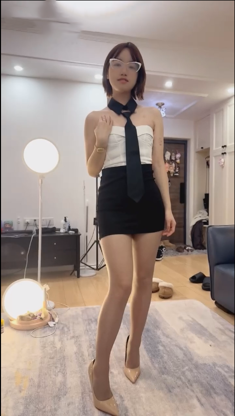 玩物直播松紫大大-251213 老板原来不行啊【1V】【515MB百度云】 预览图 4