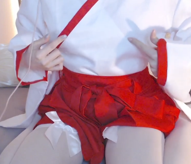 秘琴もゆる 2026-01-08 【無料 実写配信】 巫 女 配 信 1V979M百度盘-福利岛