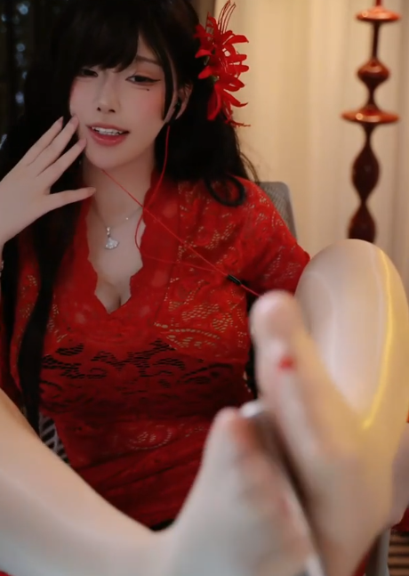 雨教皇 姐姐的安慰+啵啵眠眠_12月限定知性版含麦亲吻合集 2V175M百度盘-福利岛