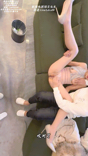 專泡良家大神『田老幺』把老婆送給别人操，戴套？不存在的 玩嘛，怎麽玩都可以，無套内射，把精液給你嫂子吃 1.19GB 预览图 3