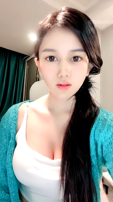 【18岁昆明女模】顶级女模魔鬼身材-福利岛