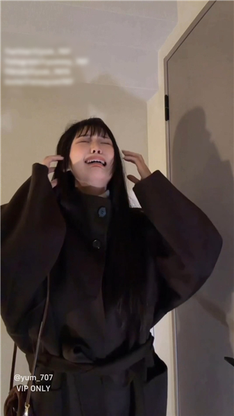 推特裸舞小美女玉米yum 2026最新热门裸舞我发现了姐夫的密码【1V】【730M】 预览图 8