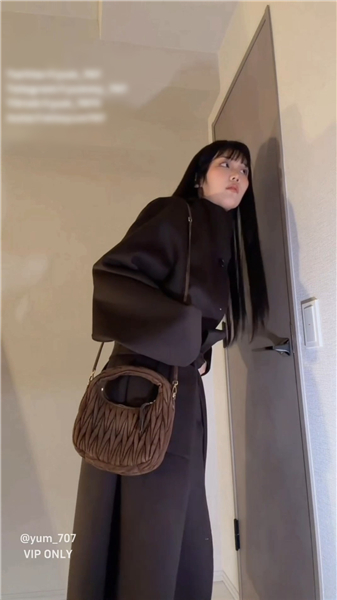 推特裸舞小美女玉米yum 2026最新热门裸舞我发现了姐夫的密码【1V】【730M】 预览图 3