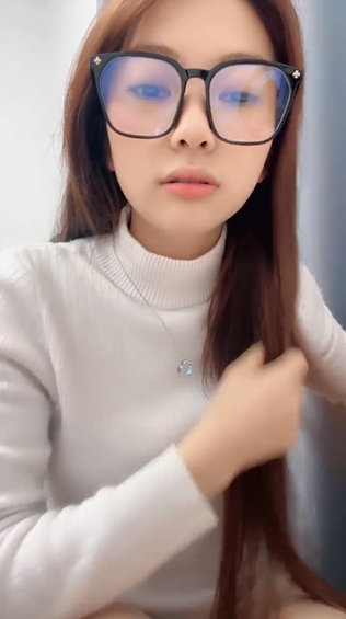 【chen晚晴】，好清纯的一个学生妹-福利岛