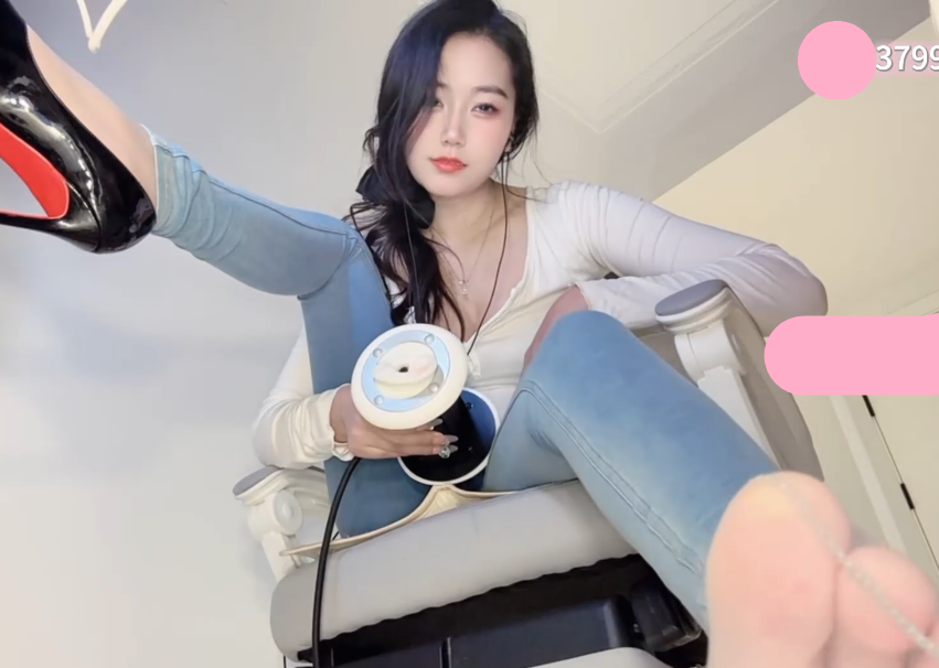 要抱好顶 刮擦裤里灰丝1V481M百度盘-福利岛