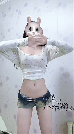 推特嫩妹大学生 纯欲小朵 真金定制裸舞 自慰插穴娇喘-2【11V】【352M】 预览图 9