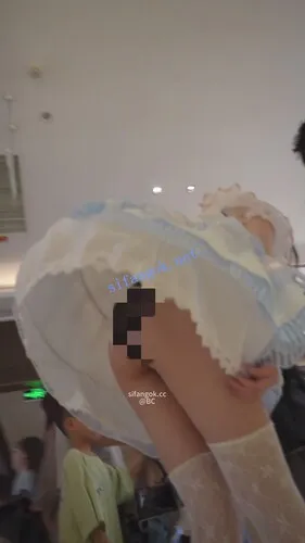 【永久专享】(BC-SSS-100)⭐小母狗陪金主大叔..透明内诱惑小孩哥+酒店录音【1V】【2.1G】 预览图 15