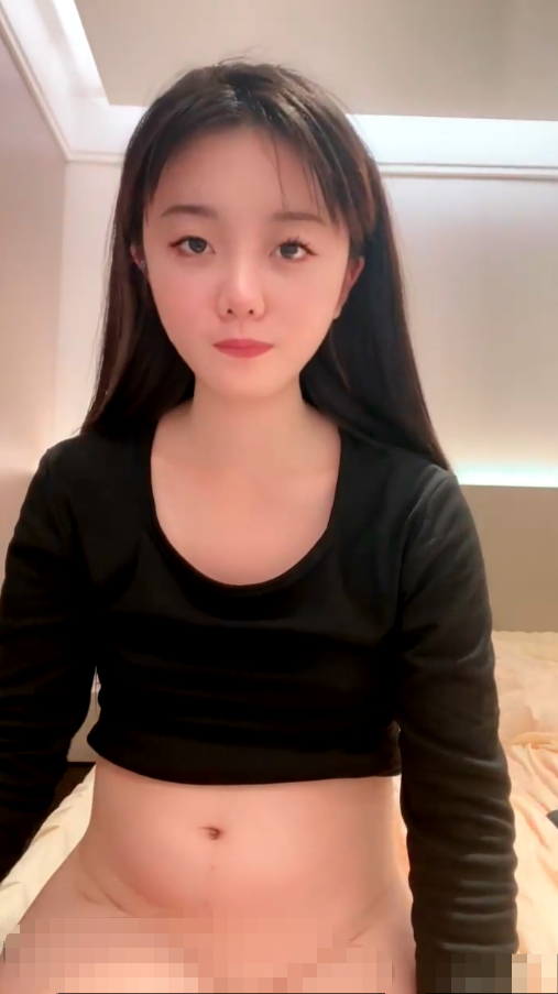 【06小兔牙】清纯的平胸妹 最大蝴蝶屄撕扯自己硕大阴唇玩道具自慰~过瘾-福利岛